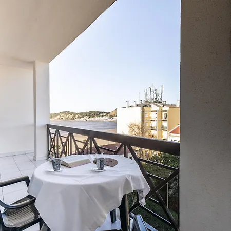 Infante 1 - By Smarthomes * São Martinho do Porto