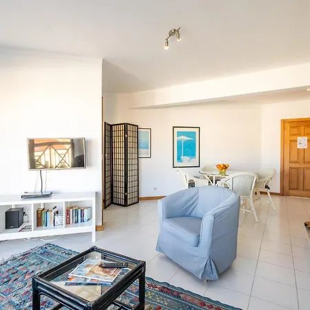 Infante 1 - By Smarthomes * Sao Martinho do Porto
