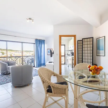 Infante 1 - By Smarthomes São Martinho do Porto